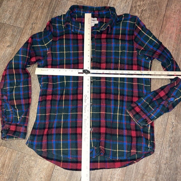 L.L. Bean Scotch Plaid Flannel Relaxed Fit Women’s Small Cotton Button Down - Picture 5 of 7
